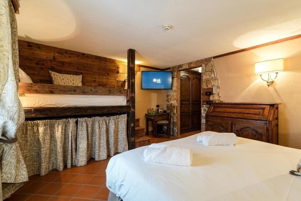 Картинка Jumeaux 3*