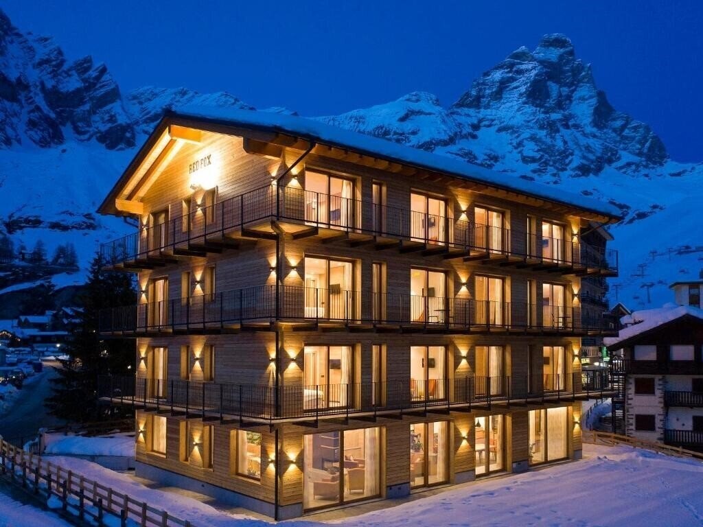 Отель Red Fox Lodge 3*