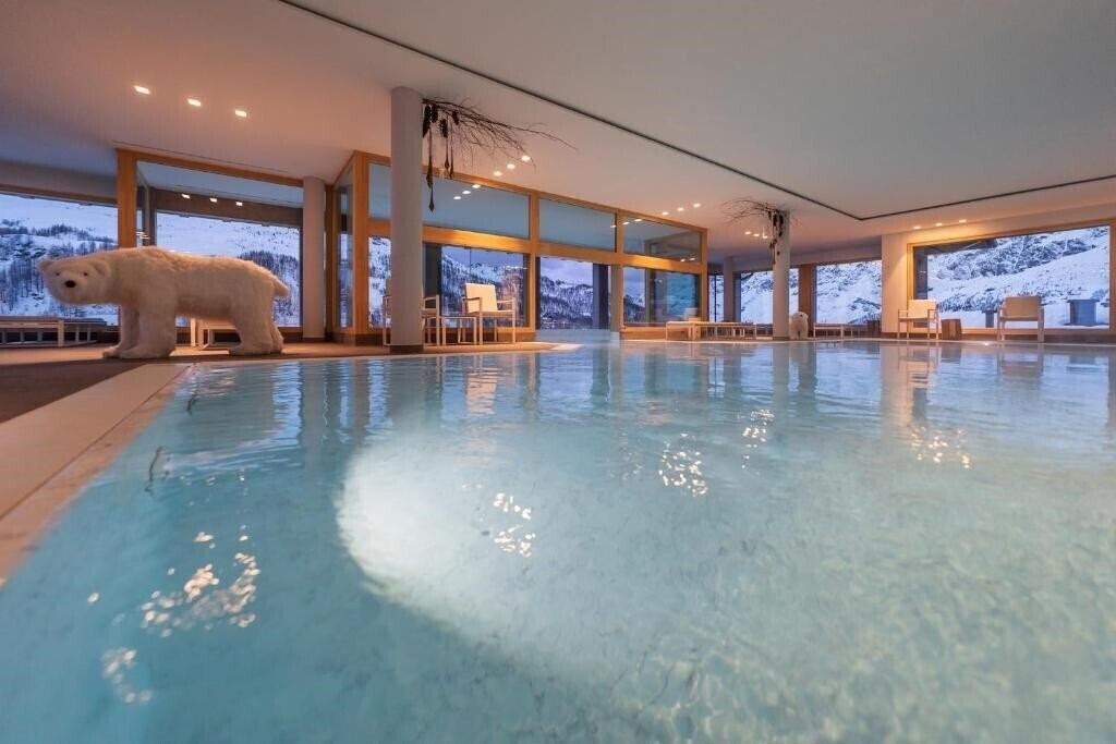 Готель White Angel Hotel 4*