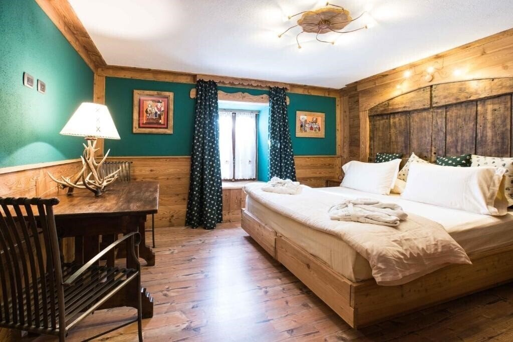 Отель Bucaneve Apartments 4*