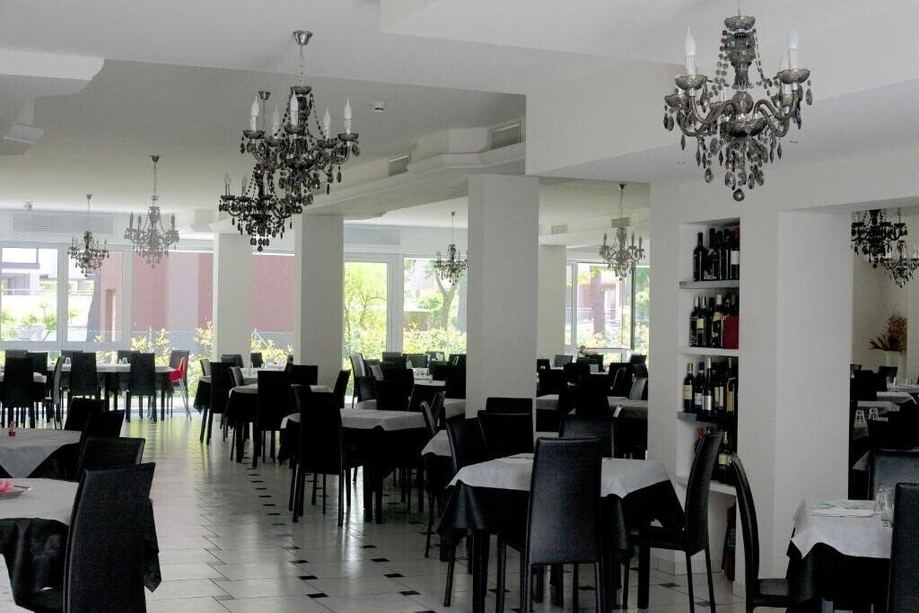 Фотография Hotel Leonardo 3*