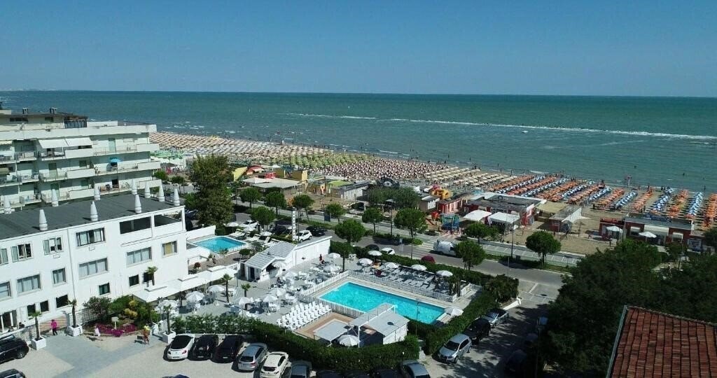 Отель Hotel Promenade Universale 3*