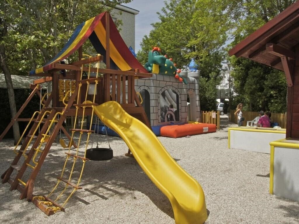 Картинка Hotel Promenade Universale 3*