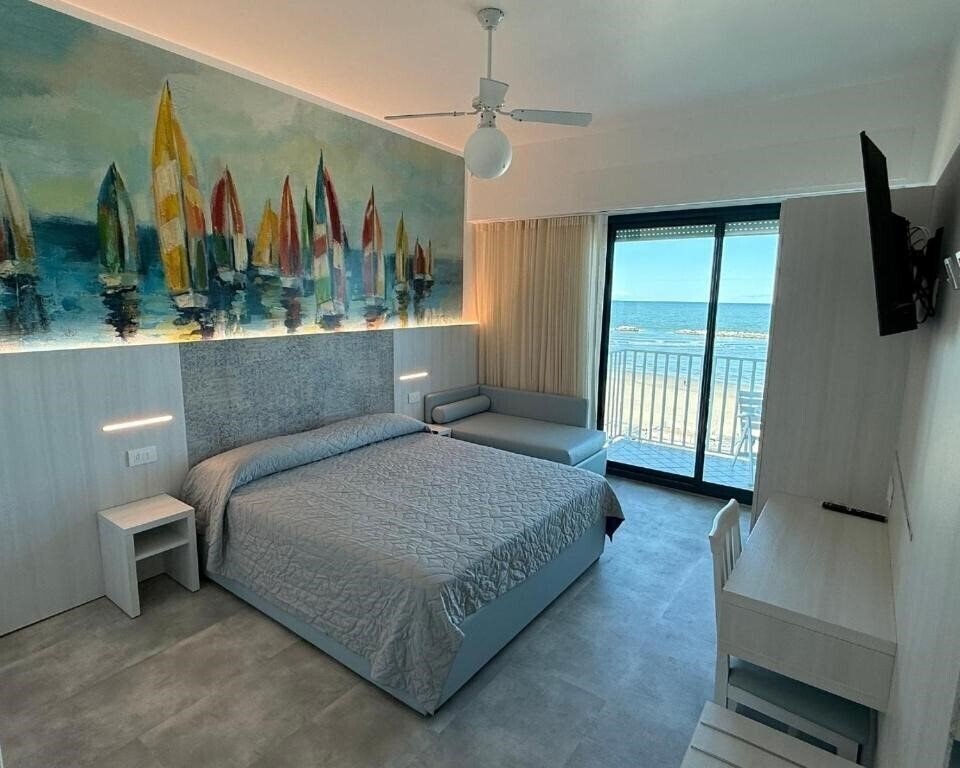 Фото Hotel Royal Cesenatico 4*
