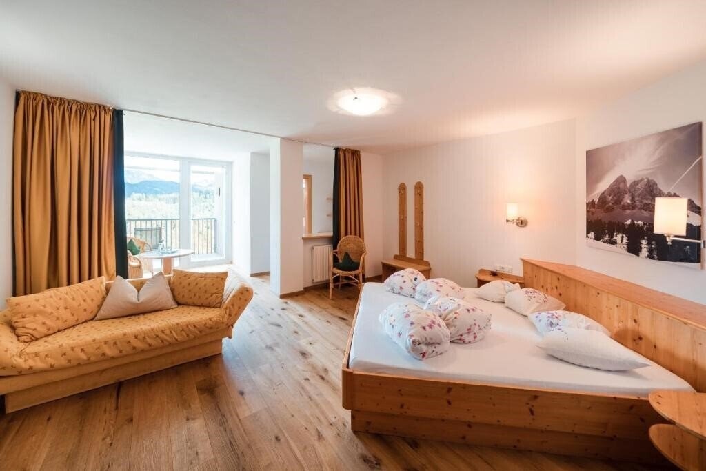 Картинка Putia 3*