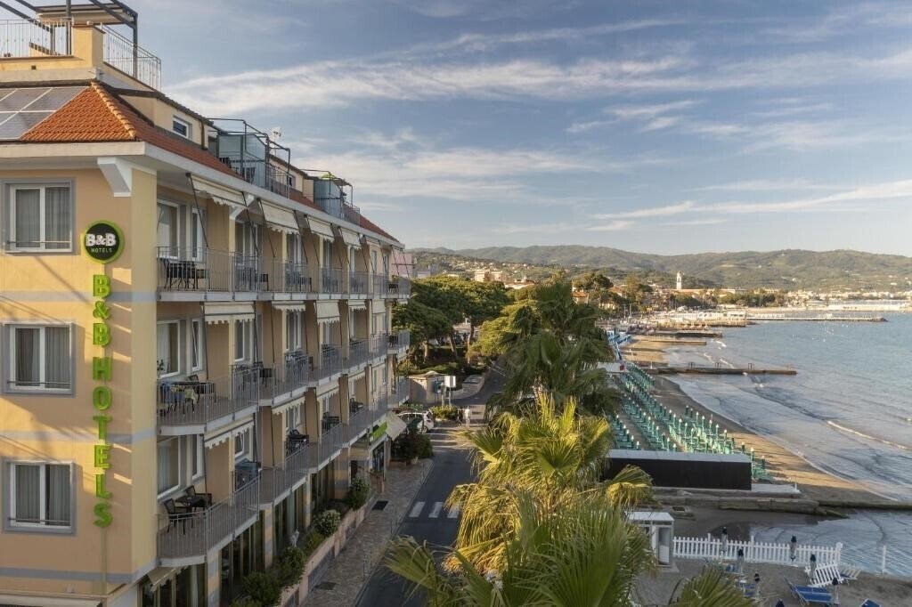Фото B&B Hotel Diano Marina Palace 4*