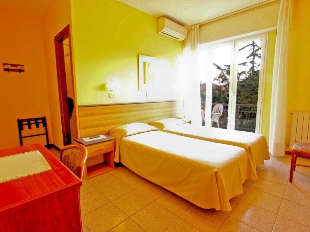 Изображение Hotel Capri 3*
