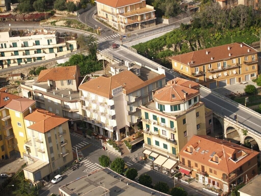 Готель Galleano Hotel Marina di Andora 3*