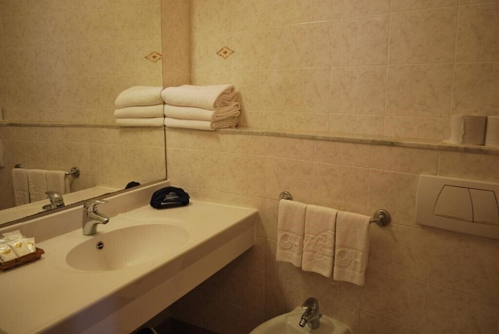 Фотографія Galleano Hotel Marina di Andora 3*
