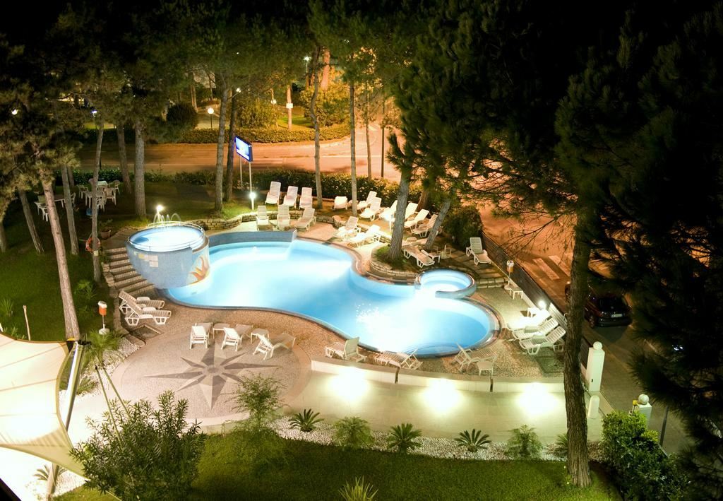 Готель Residence Mediterraneo 4*