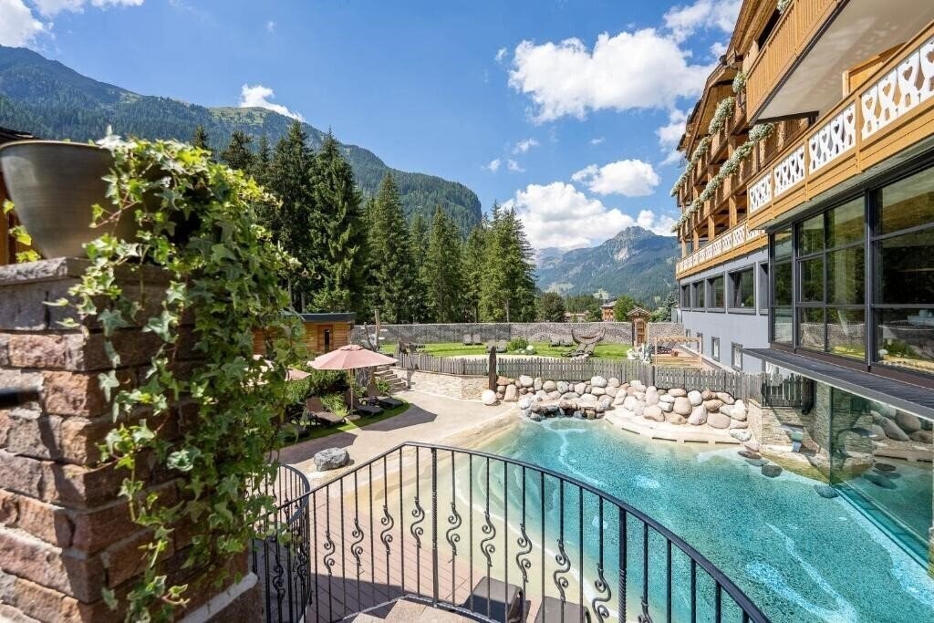 Готель Croce Bianca Leisure & SPA 4*