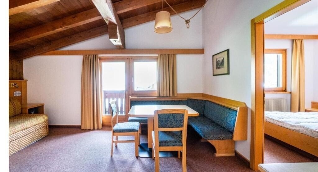 Картинка Residence Lores 3*