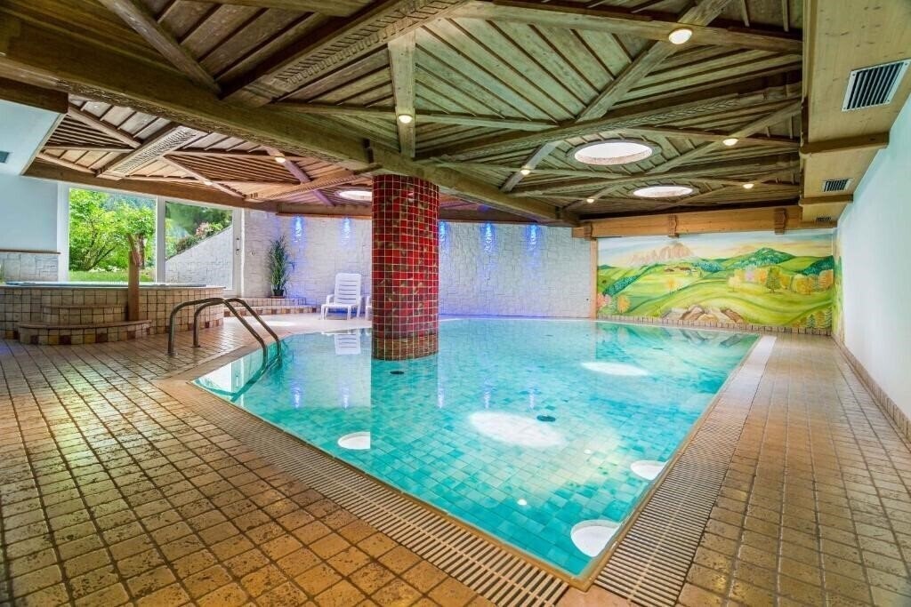 Фото Salvan Hotel 3*