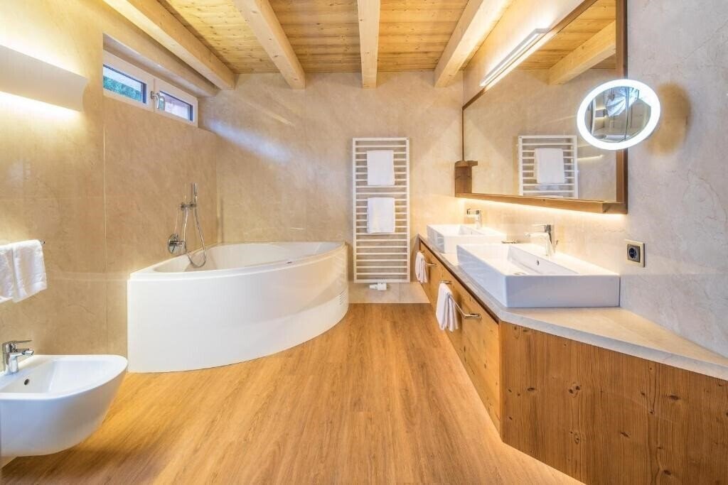 Фотографія Savoy Dolomites Luxury Hotel 4*
