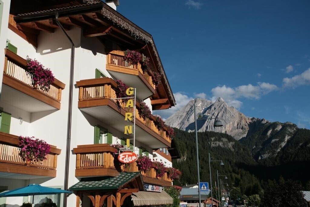 Готель Hotel Garni Eden 2*