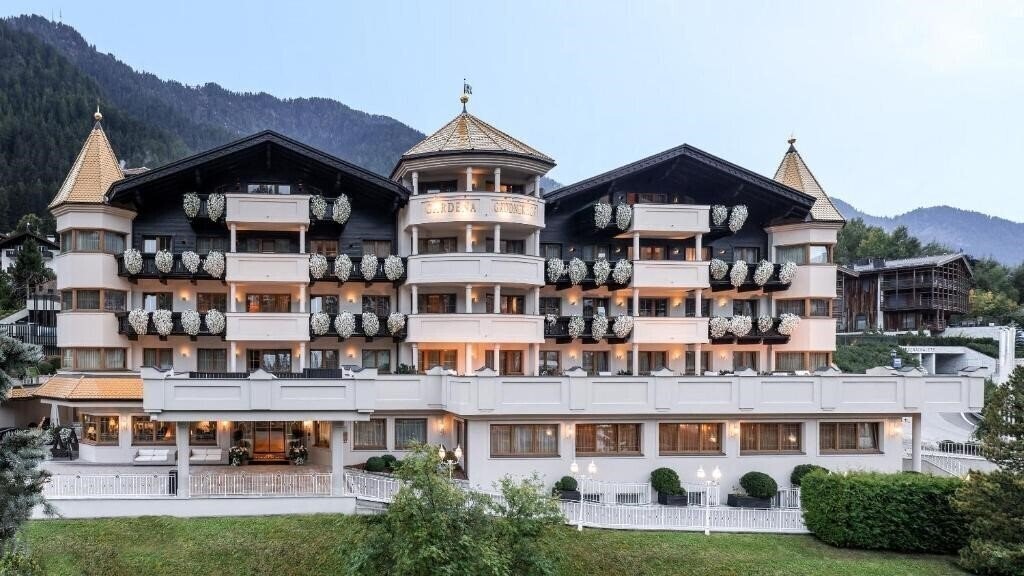 Готель Gardena Grodnerhof Hotel & SPA 5*