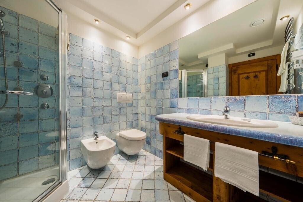 Картинка Hotel Cortina Cortina d'Ampezzo 4*