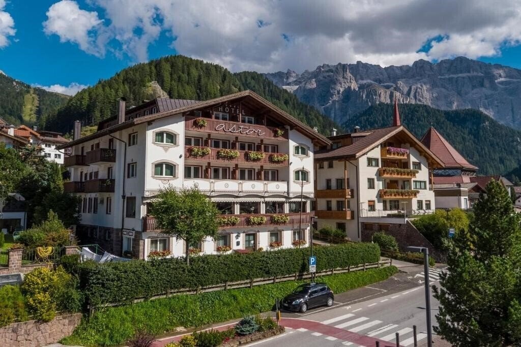 Готель B&B Astor Suites Hotel 4*
