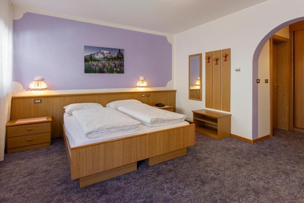 Фото Villa Jolanda Ziano di Fiemme 3*