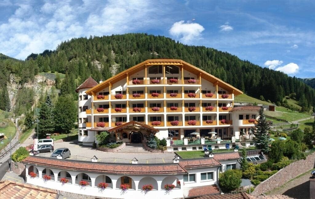 Картинка Cesa Tyrol 4*