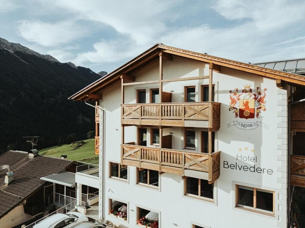 Отель Belvedere Hotel Vigo di Fassa 3*