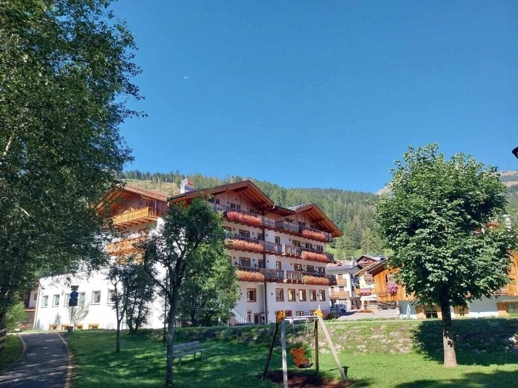 Отель Park Hotel Avisio 3*