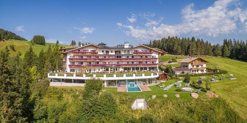 Отель Scherlin Hotel 3*