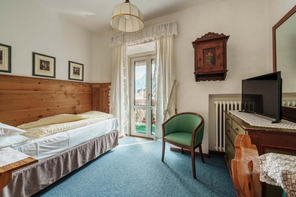 Фото Menardi Hotel 3*