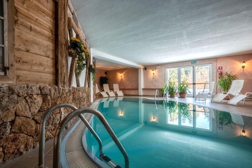 Фото Canada Hotel 3*