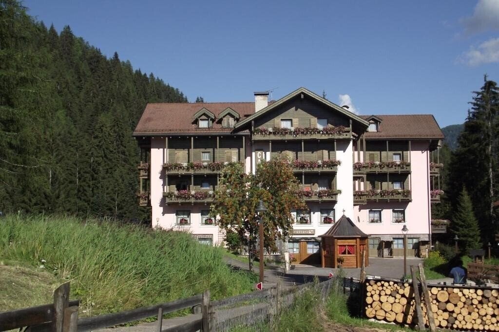Фотографія Canada Hotel 3*