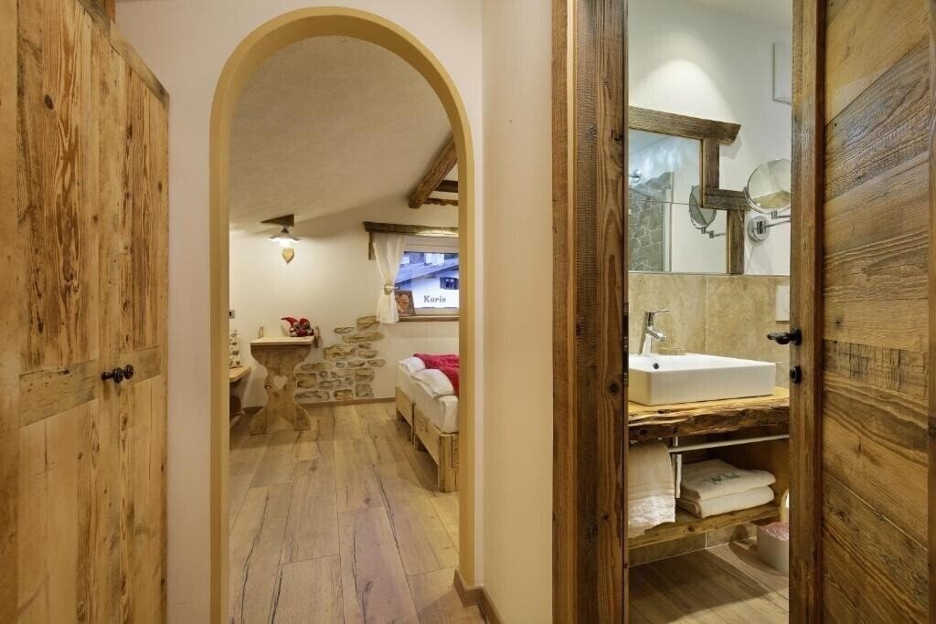 Картинка Azola 3*