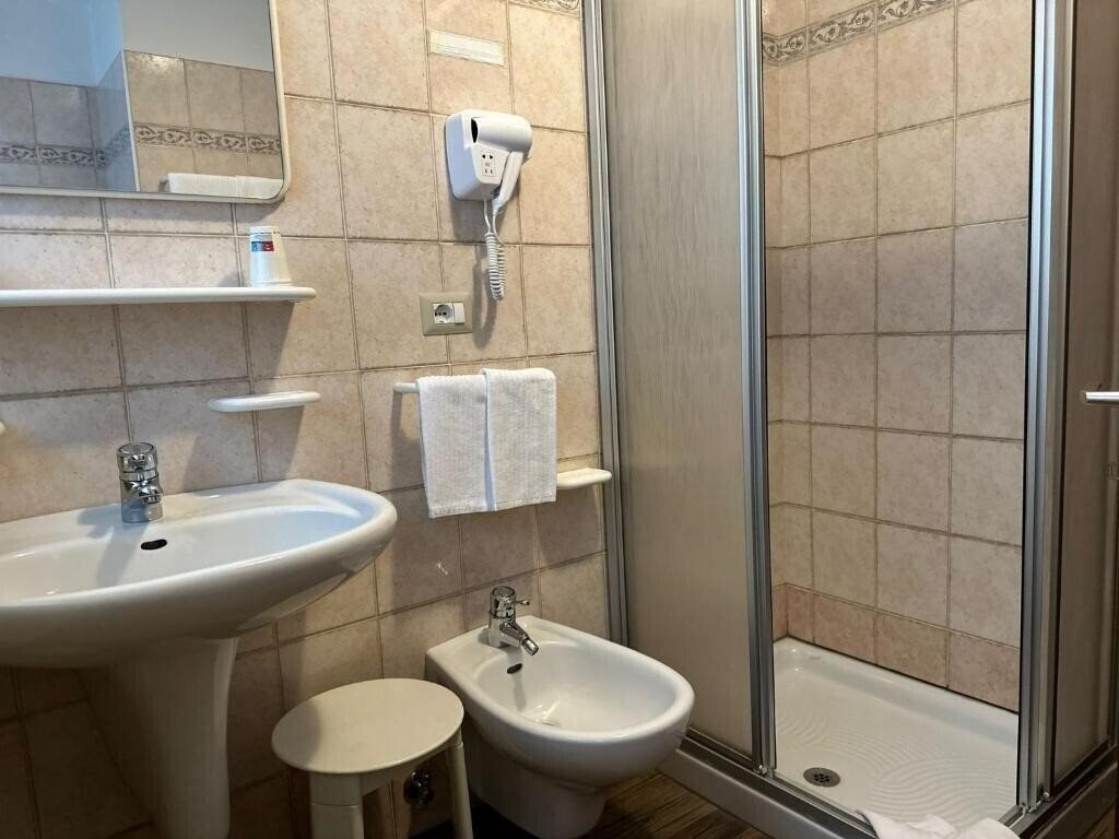 Картинка Rododendro 3*