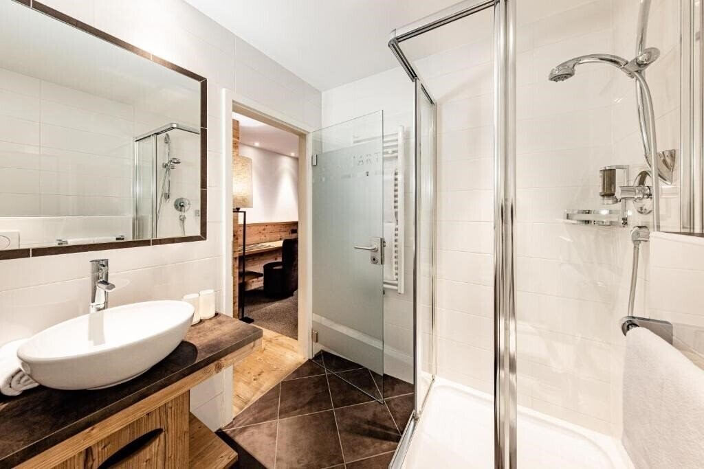 Фотографія Arthotel Anterleghes 4*