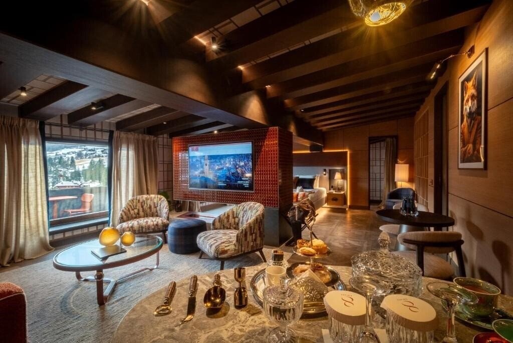 Фотографія Eight Cortina Hotel 5*