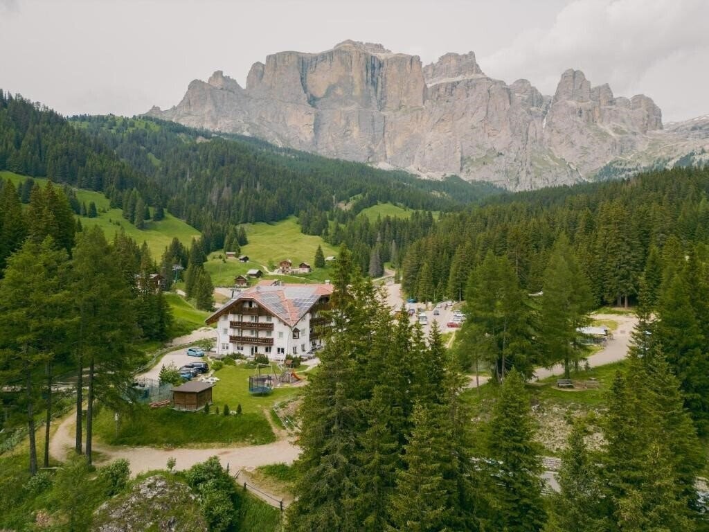 Фото Hotel Lupo Bianco Wellness & Walking 4*
