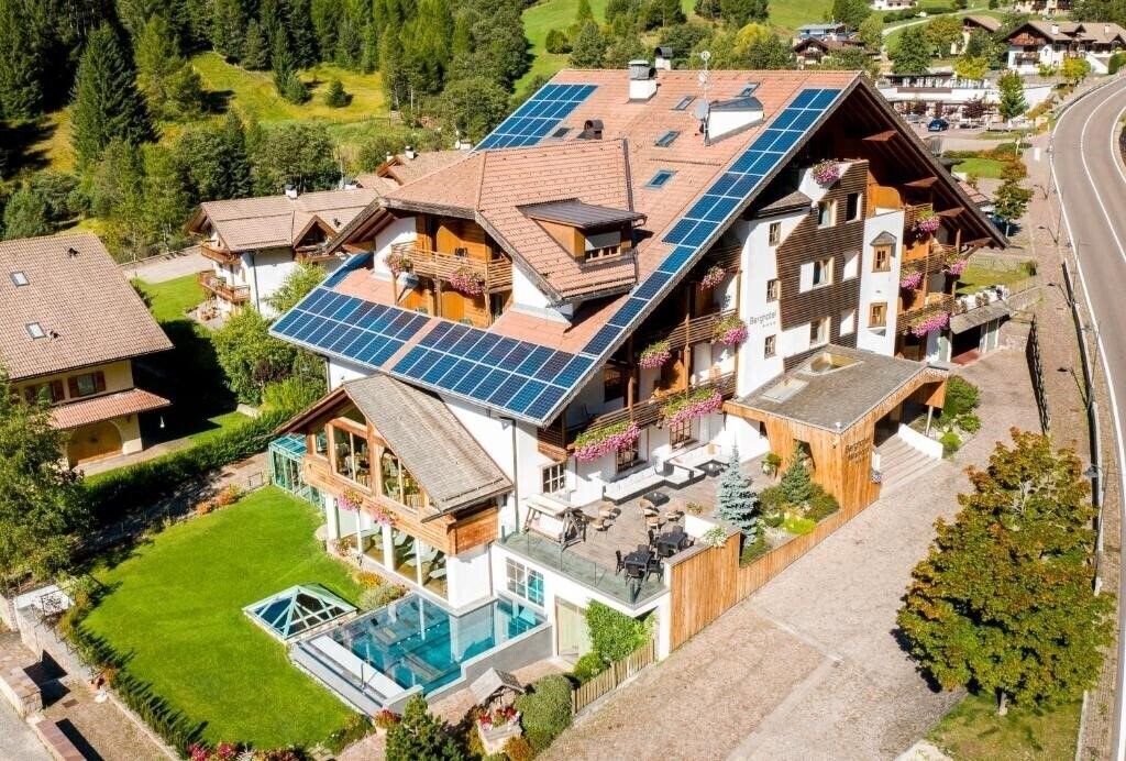 Отель Berghotel Miramonti 4*