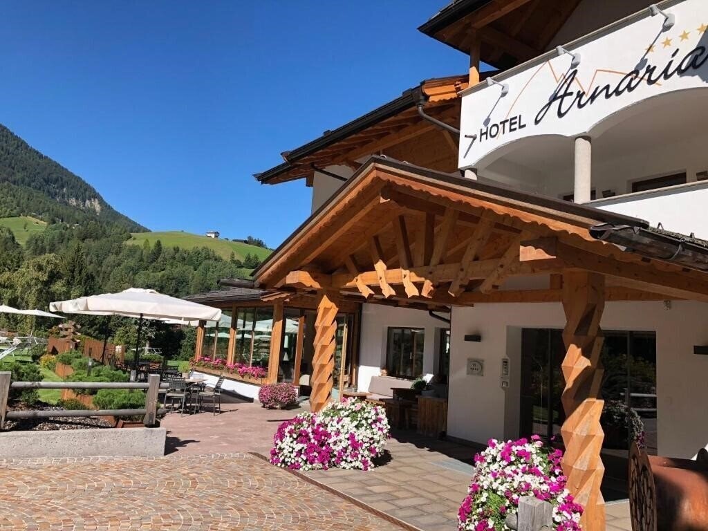 Картинка Hotel Arnaria 4*