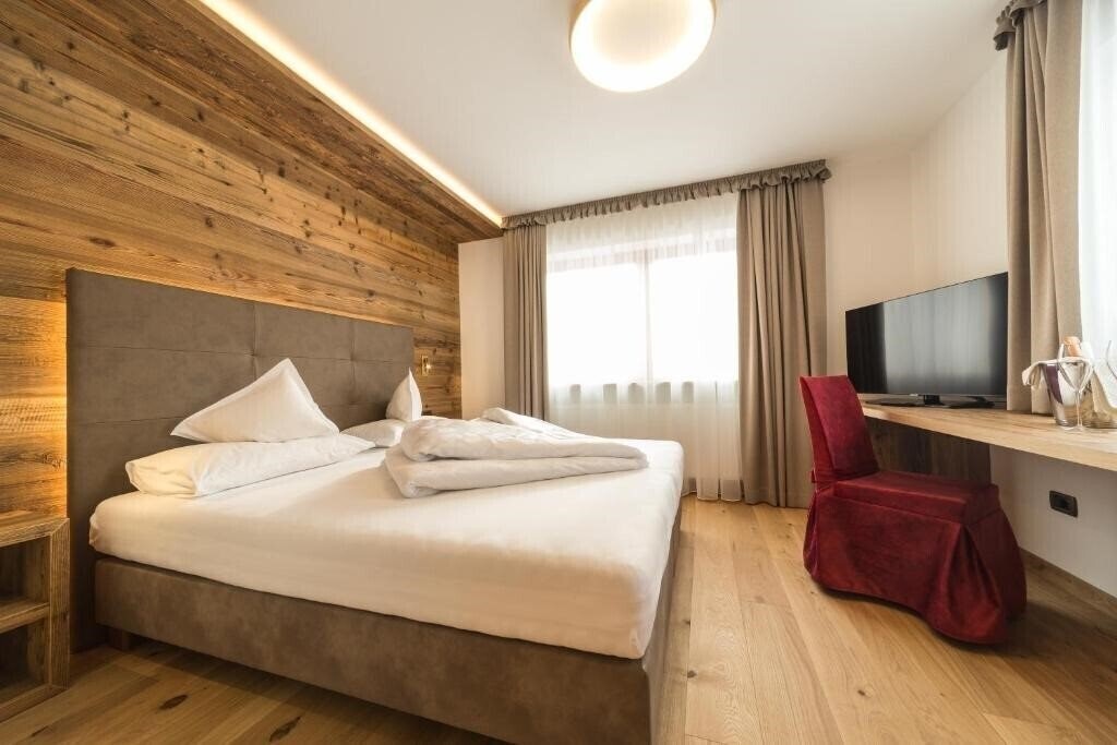Фото Hotel Fanes 4*