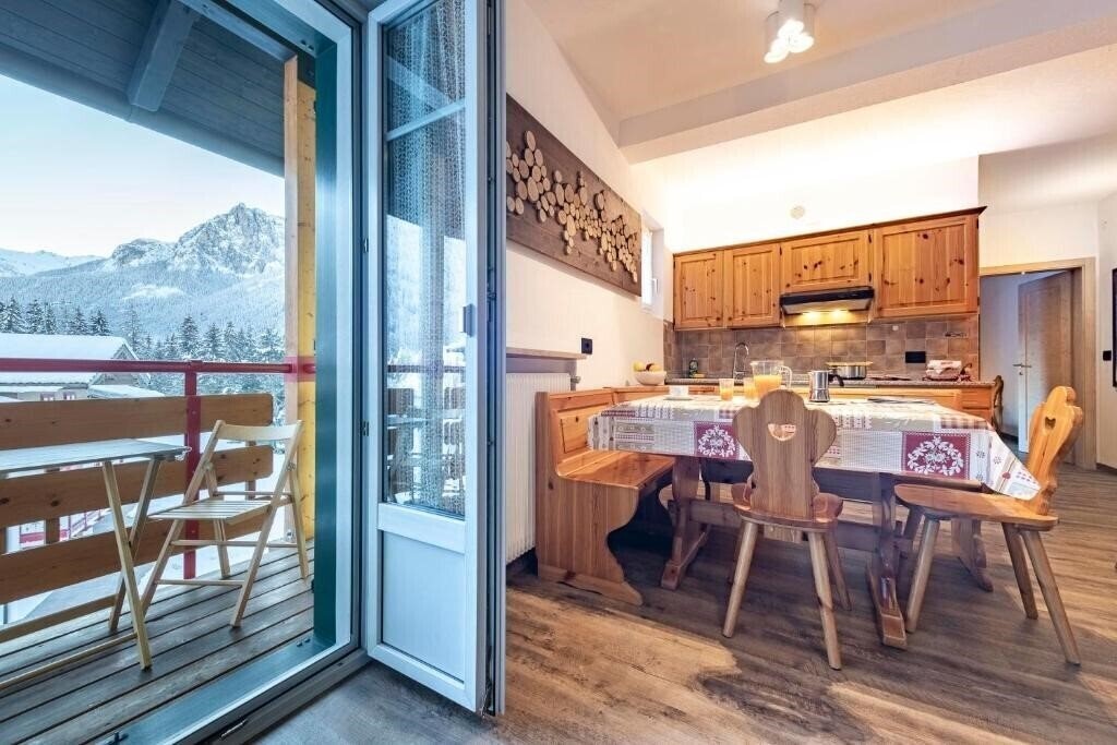 Отель Residence La Roggia 4*