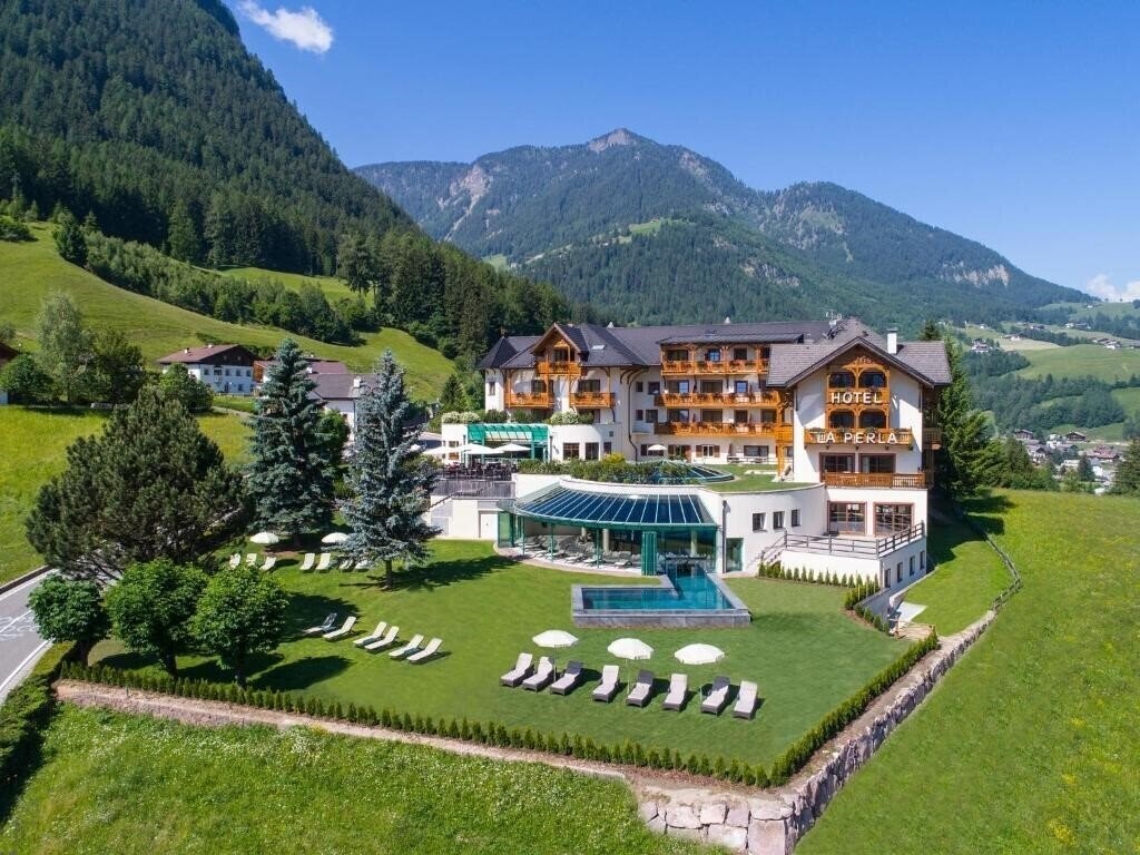 Готель Alpin & Vital Hotel La Perla 4*