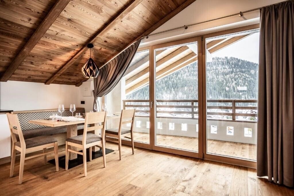Изображение Luxury Chalet Plazola 4*