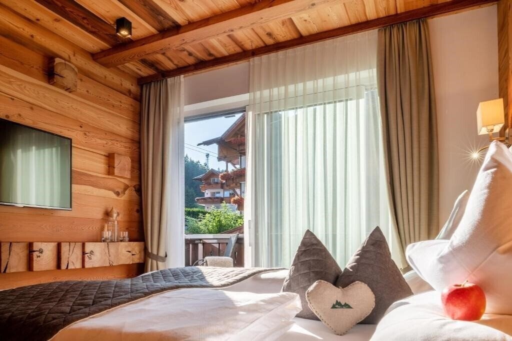 Фото Chalet Elisabeth Dolomites Alpin & Charme 4*