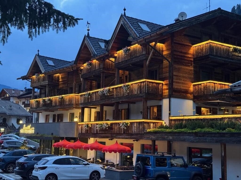 Готель Romantik Villa Cesanueva 4*