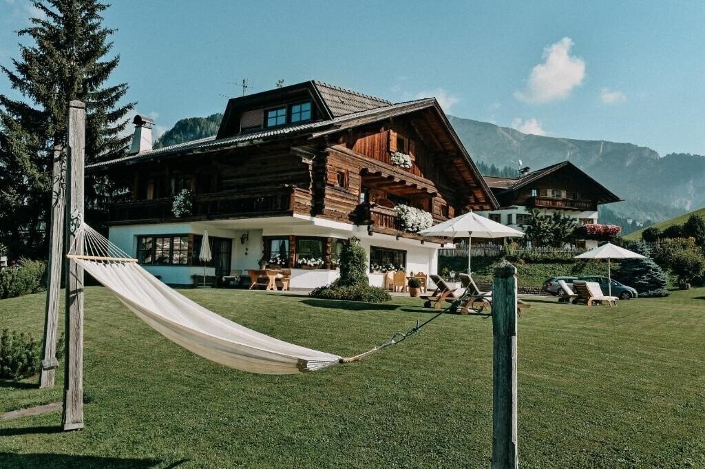 Готель Mountain Chalet Pra Ronch 4*