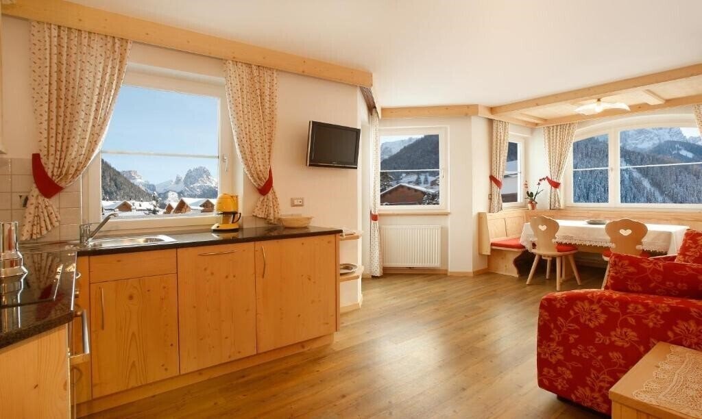 Зображення Apartments Antines 4*