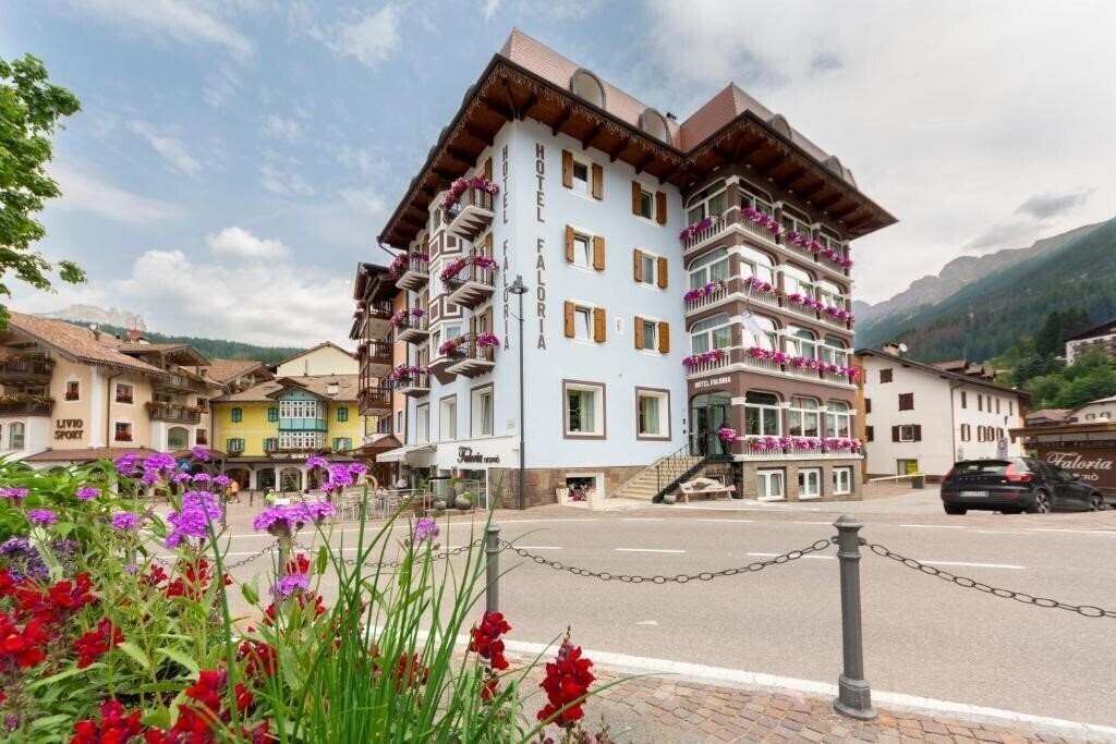 Готель Hotel Faloria Moena 3*