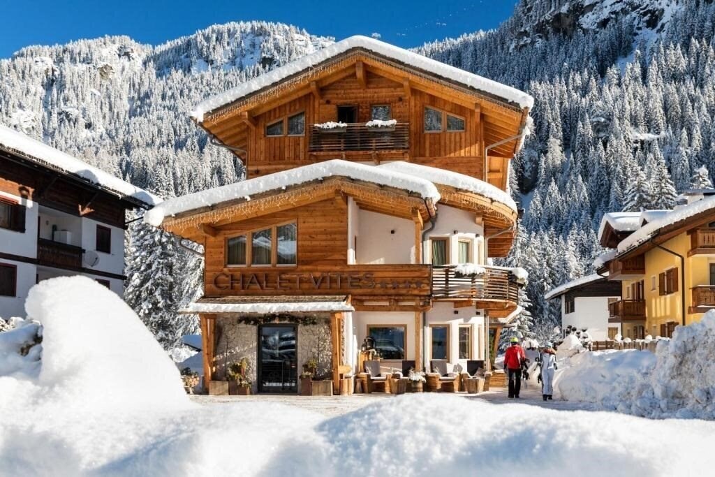 Отель Chalet Vites Mountain Hotel 4*
