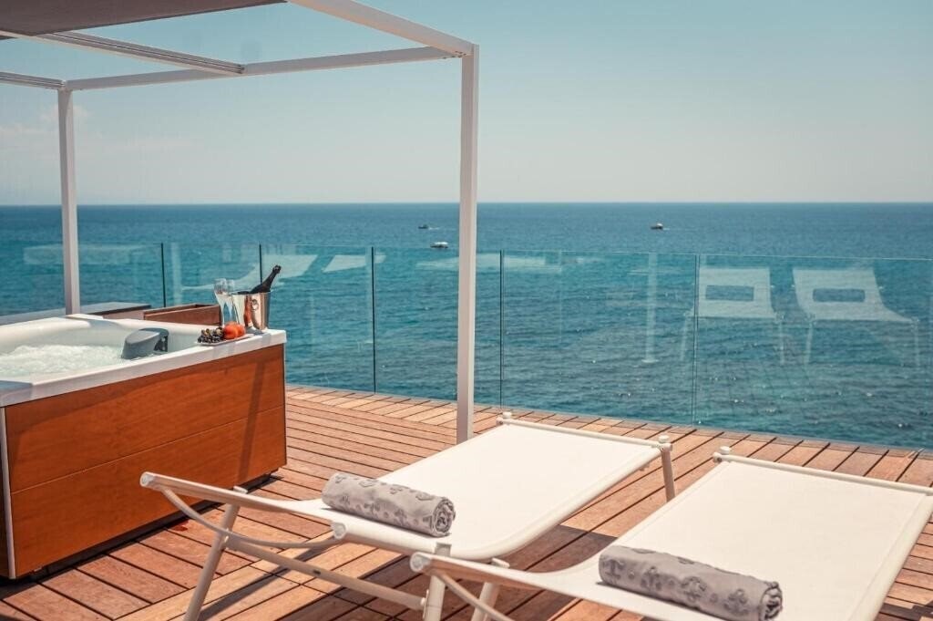 Готель Nautilus 4*