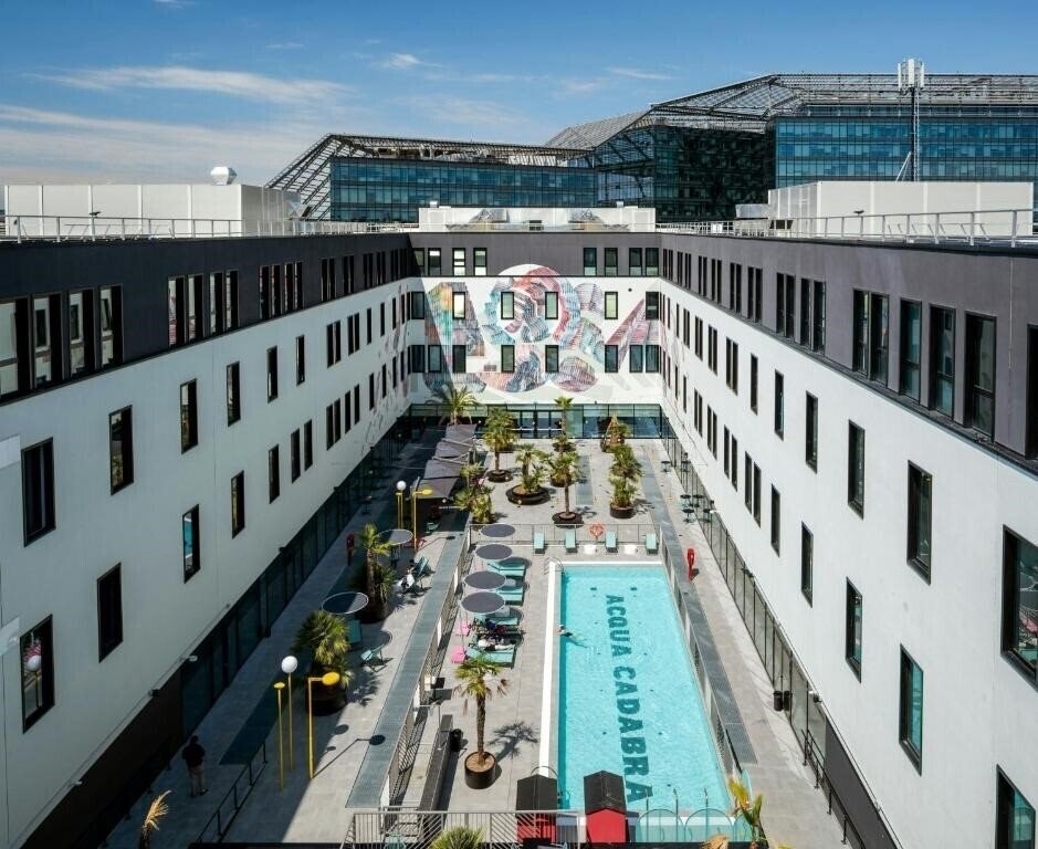 Готель The Social Hub Bologna 4*
