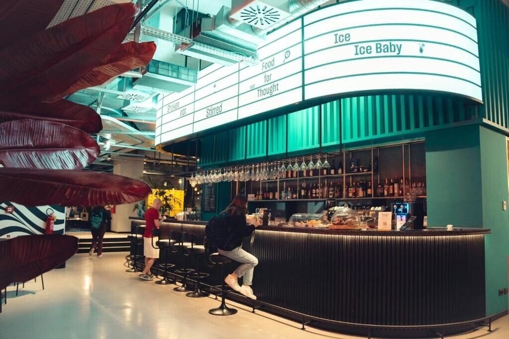 Фото The Social Hub Bologna 4*
